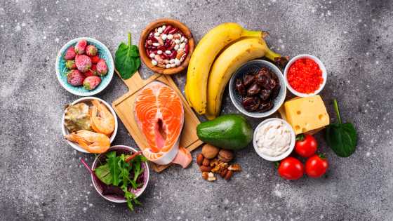 certains aliments riches en tryptophanes, peuvent contribuer à la booster la sécretion de sérotonine