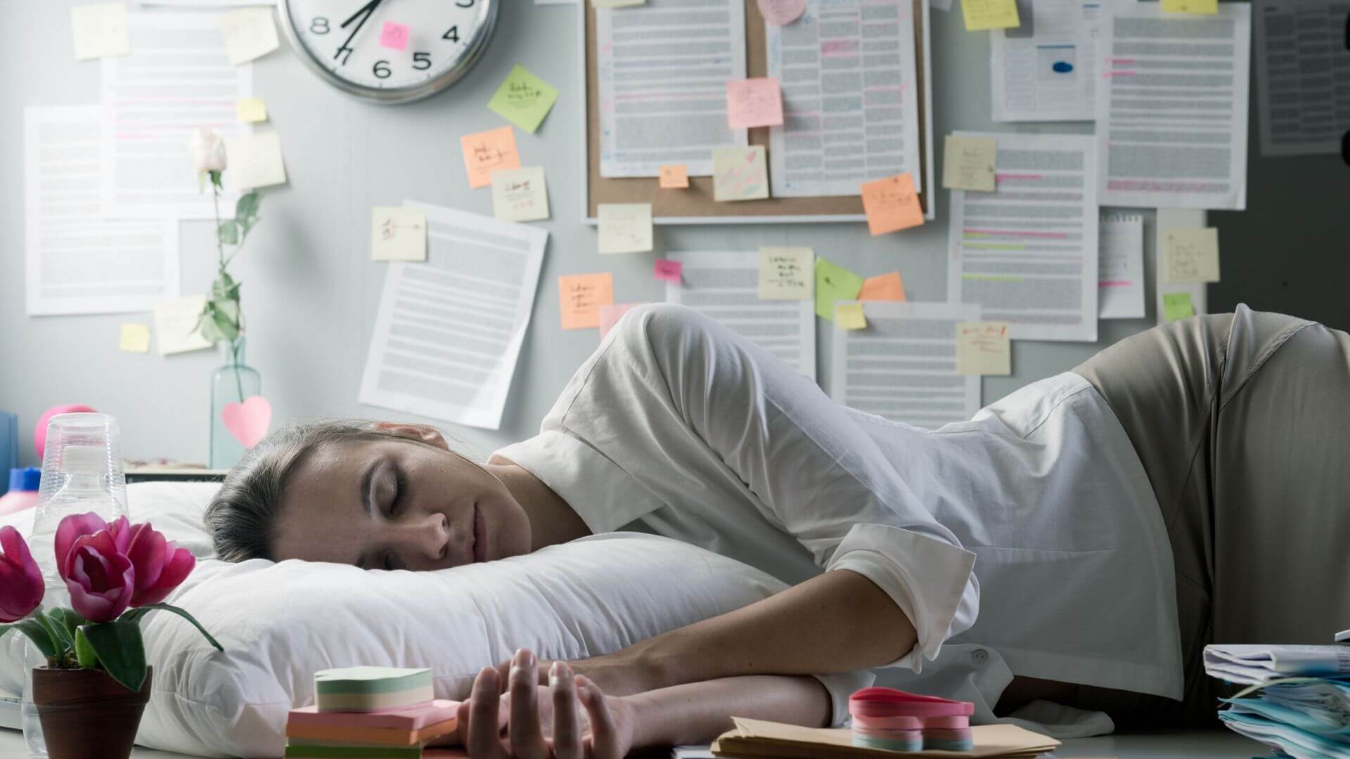 Combattre le sommeil au travail : notre plan d’action