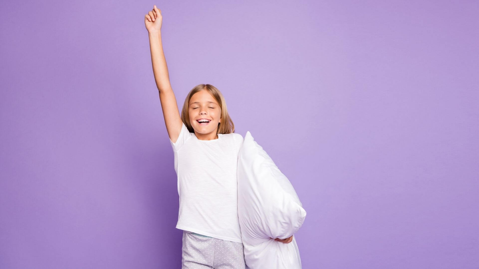 Est-ce grave si mon enfant dort sur mon oreiller ?