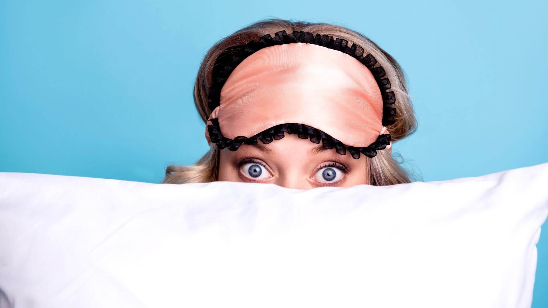 Hernie cervicale : mode d’emploi pour trouver l’oreiller parfait pour vous soulager