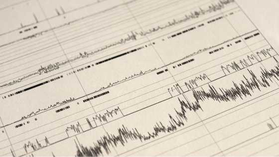 Les résultats d'une polysomnographie peuvent permettre de détecter d'éventuels troubles du sommeil ou de mieux comprendre les différentes phases de sommeil du patient