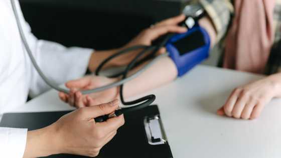 L'insuffisance de sommeil comportemental peut entrainer des problèmes d'hypertension