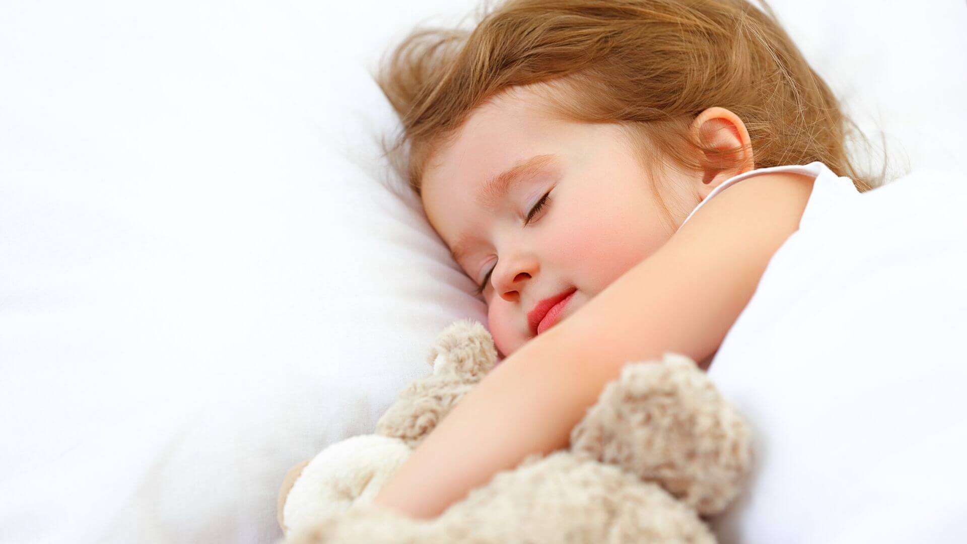 Quels sont les bienfaits d’un oreiller adapté lorsque l&rsquo;on est enfant ?