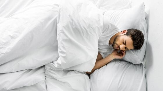 Sommeil_et_alimentation_mieux_manger_pour_un_sommeil_apaise_grande