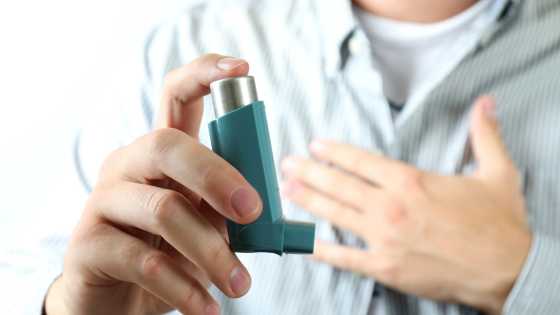 Un taux d'humidité trop important dans la chambre peut être à l'origine de problèmes de santé et peut favoriser l'apparition de maladies respiratoires